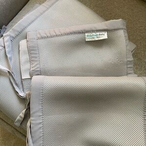 Breathable baby mesh crib liner